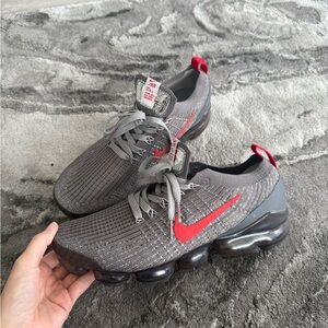Nike Men's Gray and Red Nike Vapormax